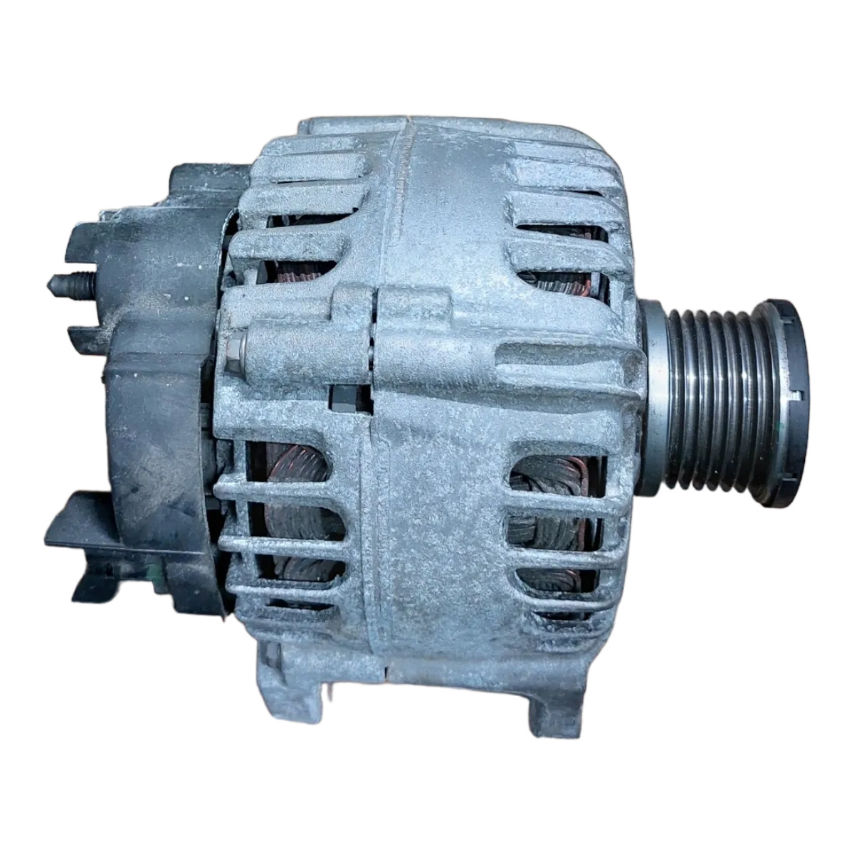 Renault Scenic III 1.6 DCI 08-15   alternator  231007033R