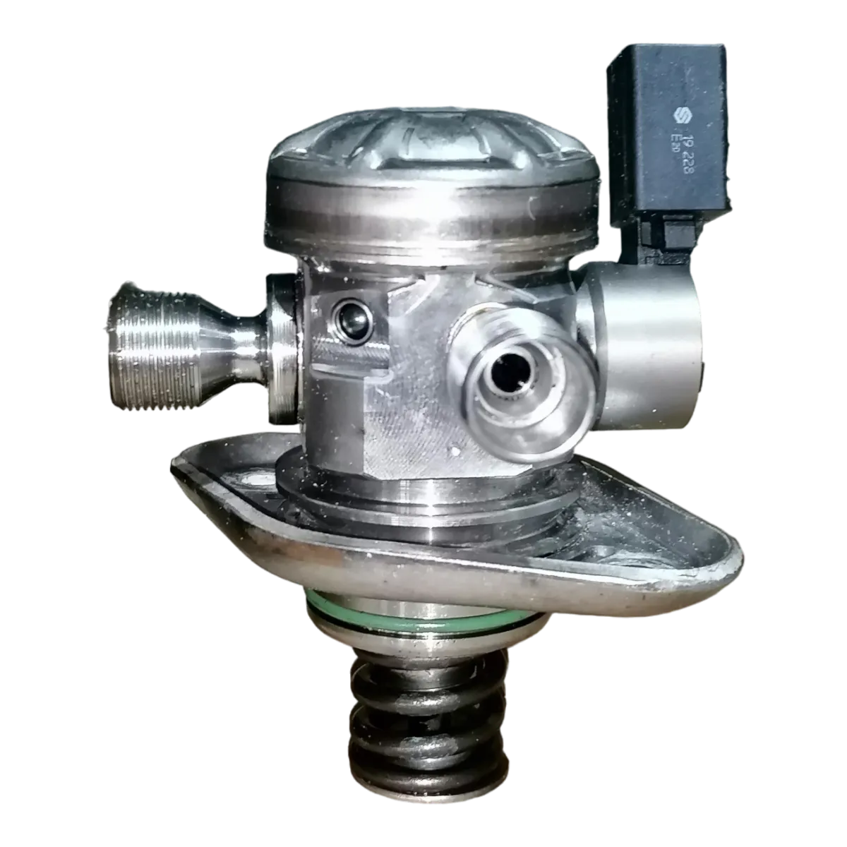 Nissan Qashqai  1.3 TCE   13-21  visokotlačna pumpa goriva  A2820700001  166303162R