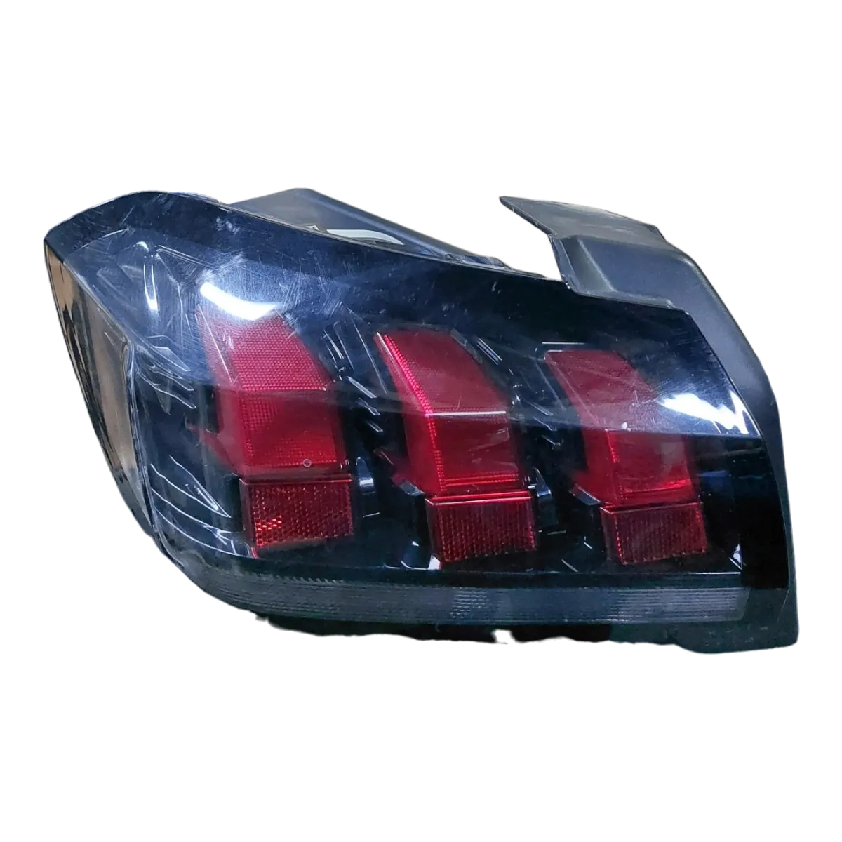 Peugeot 208 P21E  19-23   lampa zadnja lijeva  vanjska    9823216780