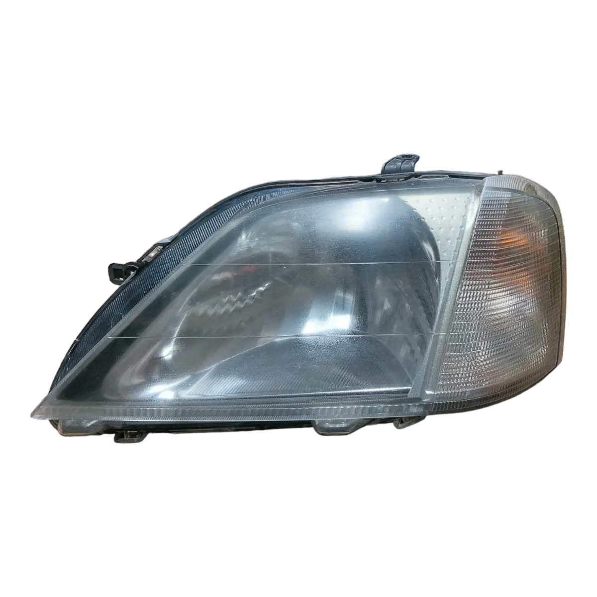Dacia Logan    04-09   far prednji lijevi  8200211005