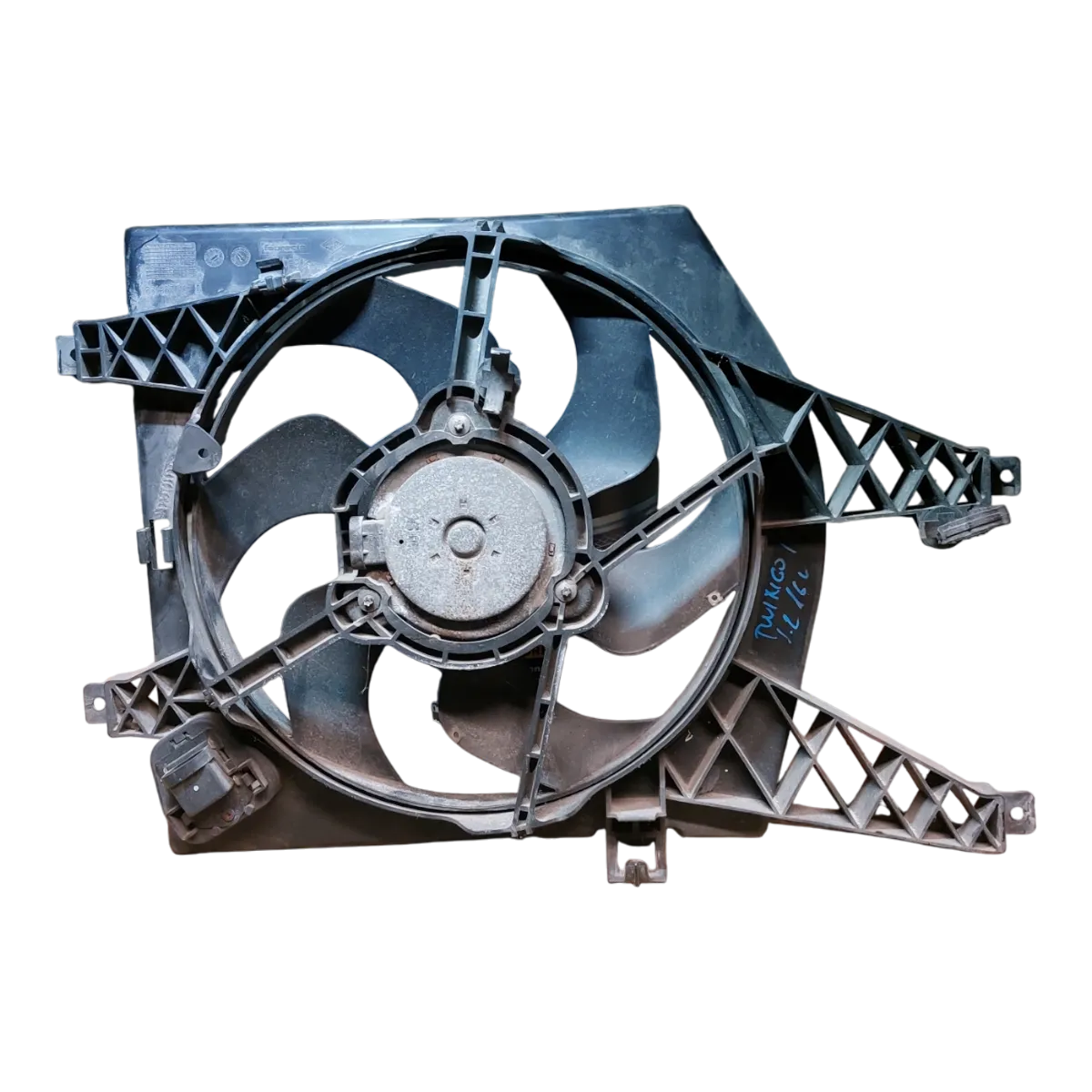 Renault Twingo II  1.2 16V   07-14    ventilator hladnjaka motora  8200369312  1831966000  7701067978 7701059785 7701068310