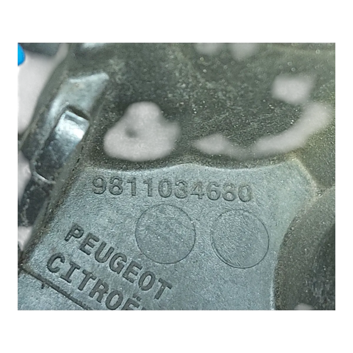 Citroen C3 B618 1.2 VTI 16-   termostat - kučište  9811034680