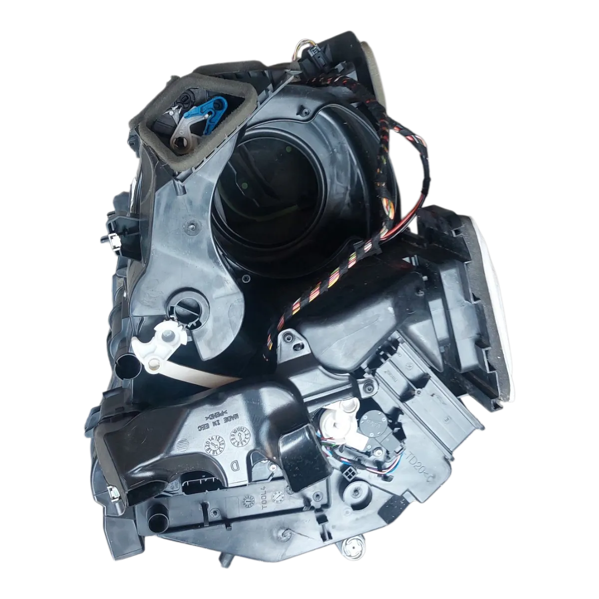 Renault Kadjar   15-22   ventilacijska kutija  278407503R  278401366R  272707975R