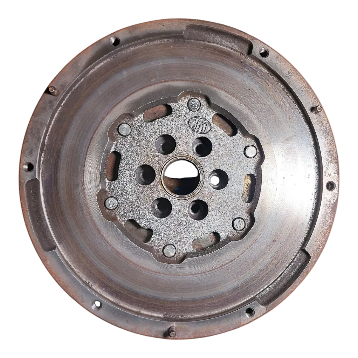 Peugeot 3008 P84 1.5 HDI 16-  zamašnjak dvomaseni  9818024380 1638837180 9801995380 9812079680  35.000km