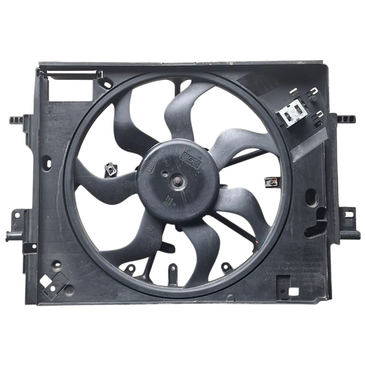 Nissan Juke  F16  1.0 TCE   19-    ventilator hladnjaka motora    214810411R  T78707B