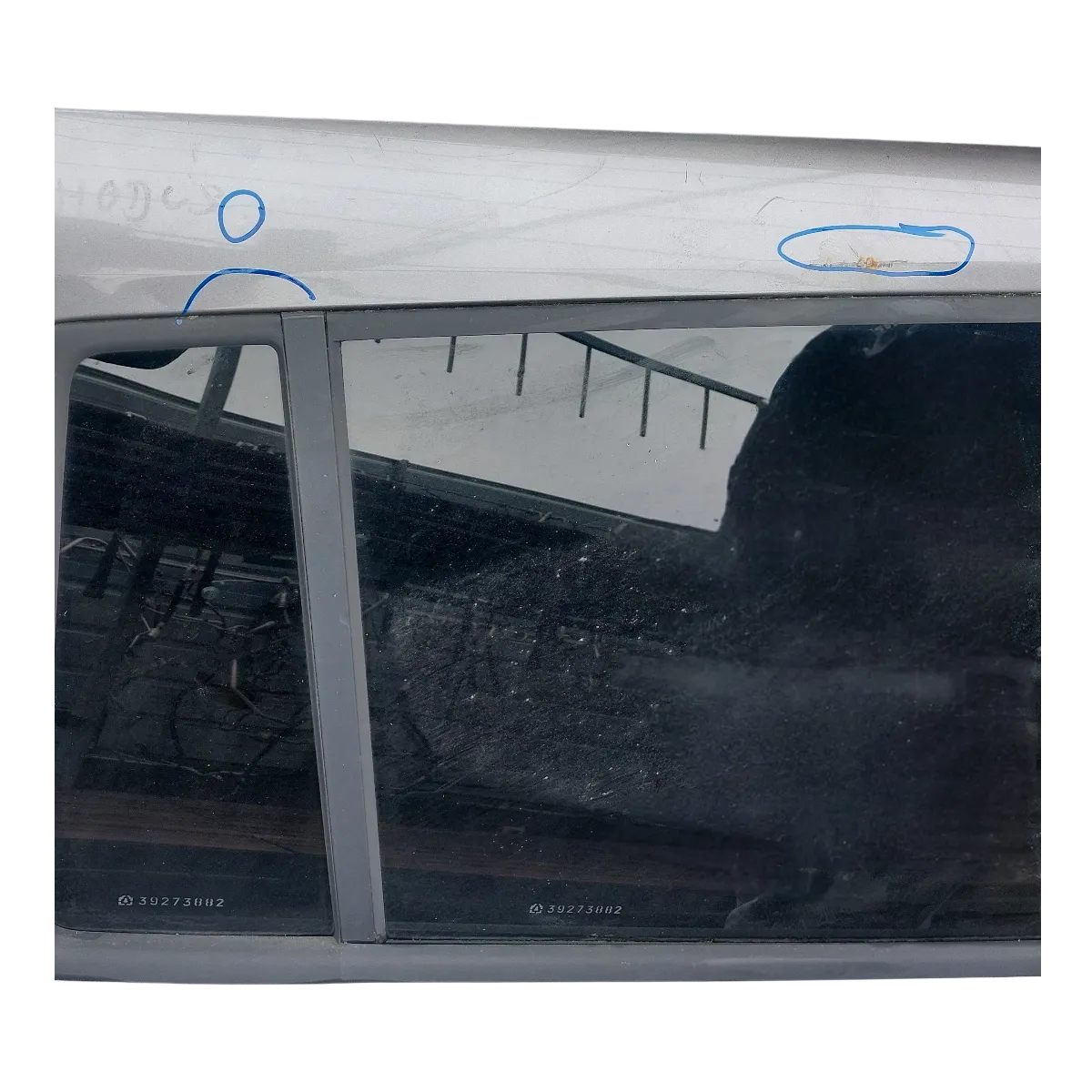 Renault Modus  04-12   vrata zadnja desna   OŠTEĆENA