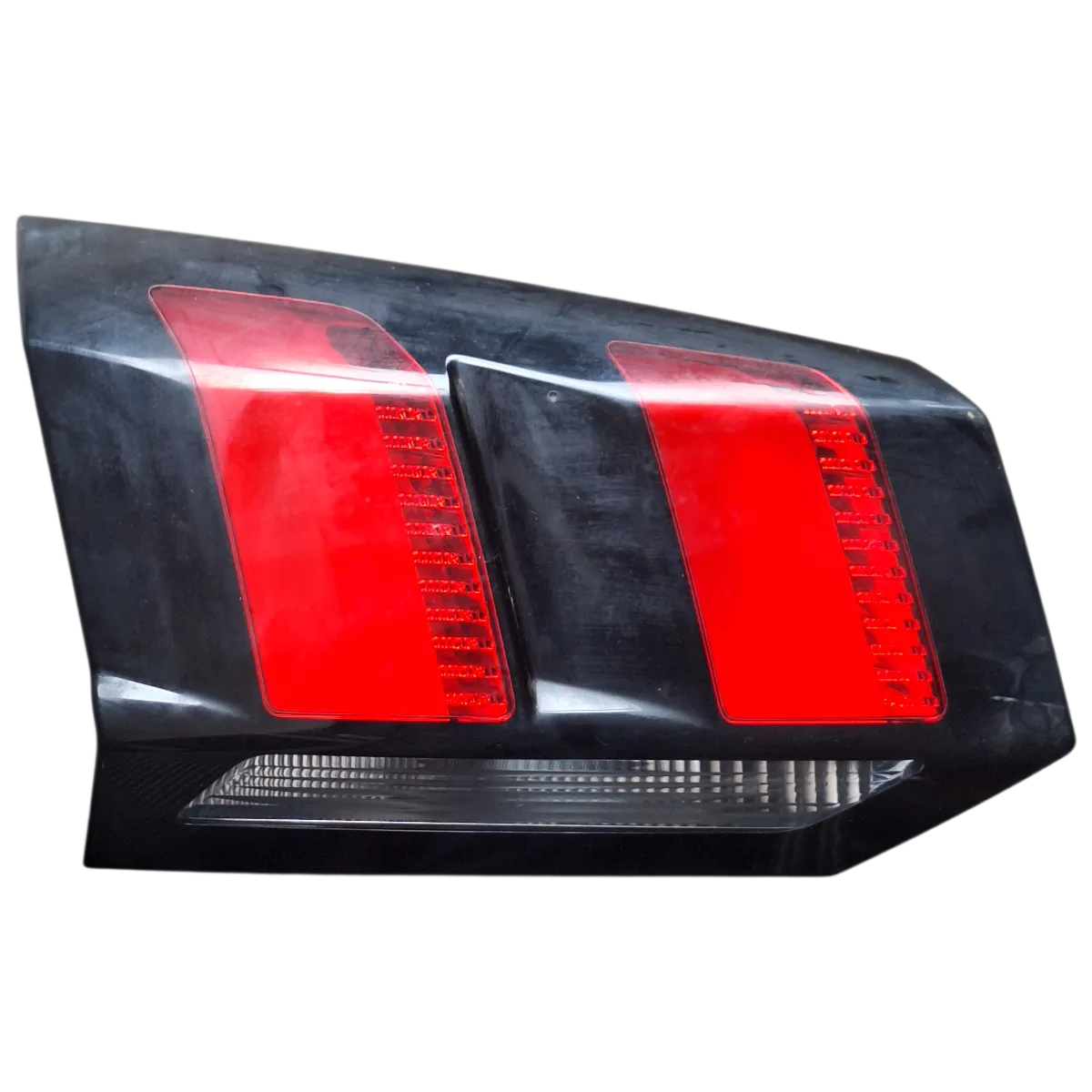 Peugeot 5008 P87   17-    lampa zadnja lijeva unutarnja    9811027880