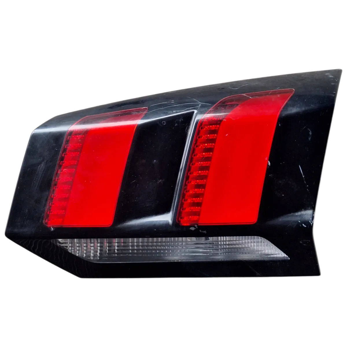 Peugeot 5008 P87   17-    lampa zadnja desna unutarnja    9811027780