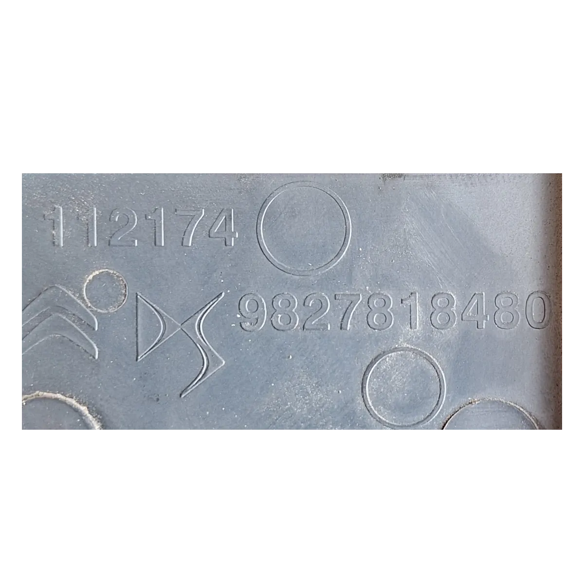 Peugeot 508 R8  1.6 THP HYBRID  18-   termostat- kućište    9827818480   30.000 km