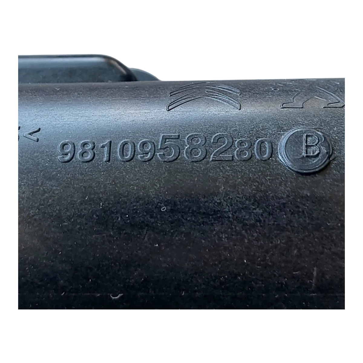 Peugeot 3008 P84  1.5 HDI  16-     cijev/crijevo turbine  9810958280