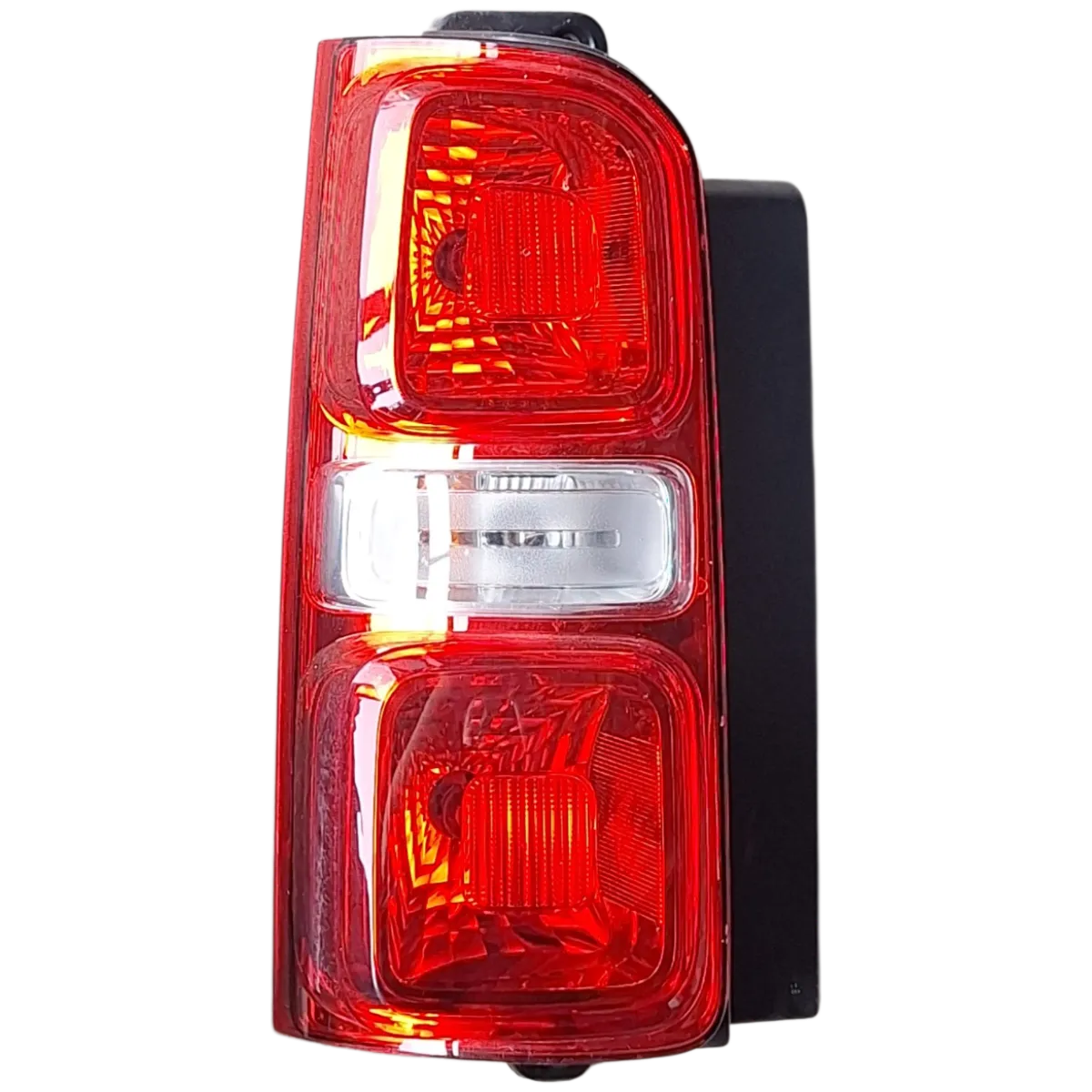 Peugeot Expert   IV  16-    lampa zadnja lijeva     9808243180