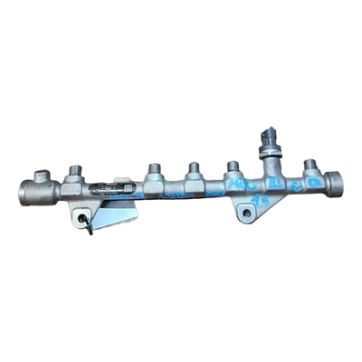 Renault Megane III 1.9 DCI 08-16   rampa goriva  0445214257  8200576687