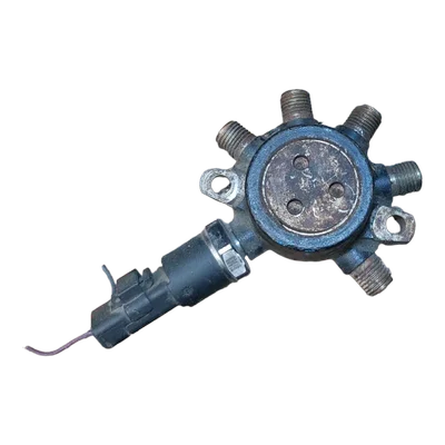 Renault Scenic II  1.5 DCI 03-09   rampa goriva   R9144Z010B   8200057345  8200057232