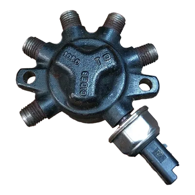 Renault Scenic II  1.5 DCI 03-09   rampa goriva   R9144Z070   8200584034   8200334367