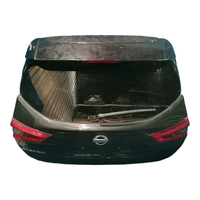 Nissan Qashqai    16-          vrata gepeka