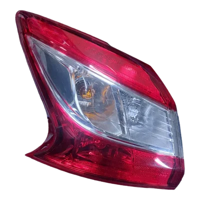 Nissan Pulsar   14-     lampa zadnja  lijeva  vanjska   220-18066
