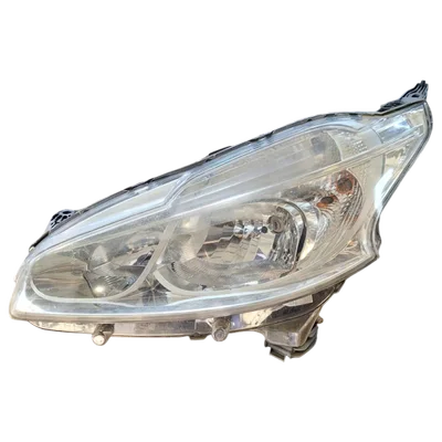 Peugeot 208 12-19  far prednji lijevi    1012111038   puknuta kopča