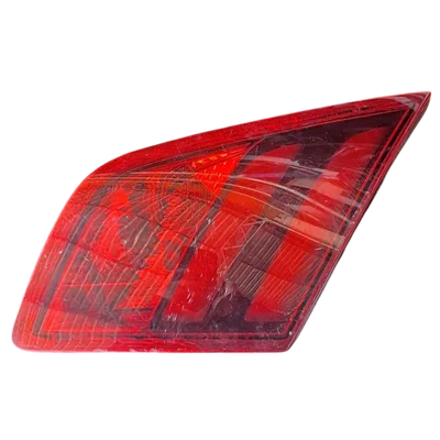 Peugeot 308 T9 13-17 lampa zadnja desna unutarnja  9677818280