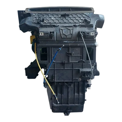 Renault Twingo II 07-14 ventilacijska kutija   8200365187