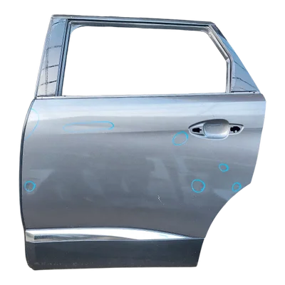 Peugeot 5008 P87   17-    vrata zadnja lijeva      OŠTEĆENA