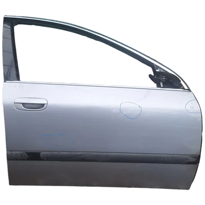 Peugeot 607  00-11  vrata prednja desna   OŠTEĆENA!