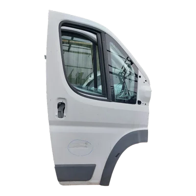 Peugeot Boxer III 06-    vrata prednja desna   OŠTEĆENA!
