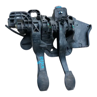 Fiat Doblo III  10-22  pedala kočnice- kvačila  0518228340