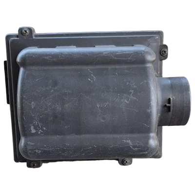 Peugeot 206 CC  00-08   kućište filtera zraka   9634107180  9628427080  9634107080  9628426980  9623543480  9622031480  9636987580  9636987680