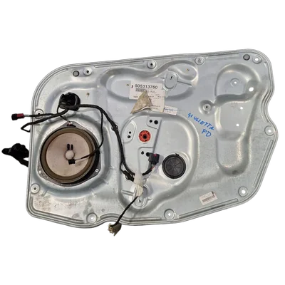Alfa Romeo Giulietta   10-20    podizač stakla prednji desni    505313760